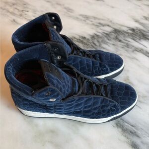 Fendi Men's Navy Quilted Velvet Sneakers